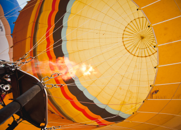 hot air balloon Cappadocia ,Cappadocia balloon ride ,Cappadocia hot air balloon tour ,best balloon rides Turkey,hot air balloon photography tips, luxury balloon tours Cappadocia,small group balloon flights