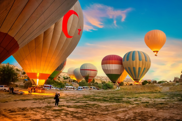 Cappadocia Deluxe Balloon Ride – 60/90 min | Max 20 Guests